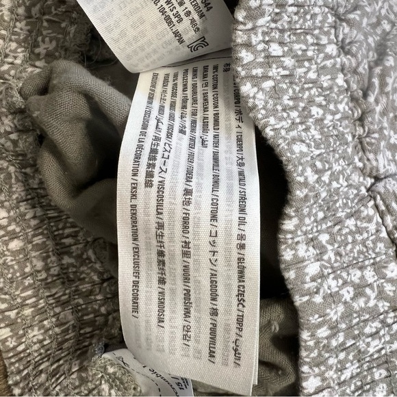 Abercrombie Kids Gray White Floral Textured High Waist Elastic Waist Shorts15 16 - Picture 6 of 8